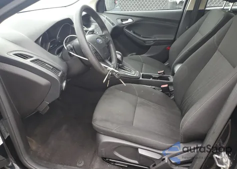 2018 Ford Focus Se z USA, uszkodzony, nr VIN 1FADP3F2XJL210358
